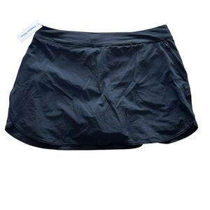 Outdoor Voices Women’s Size XL 3”‎ Black Skort NWT